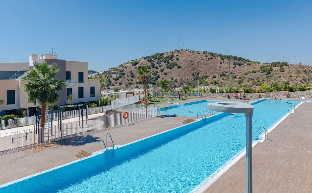 Penthouse z tarasem w Málaga, Hiszpania Ef A C E E Cd A B Dbf