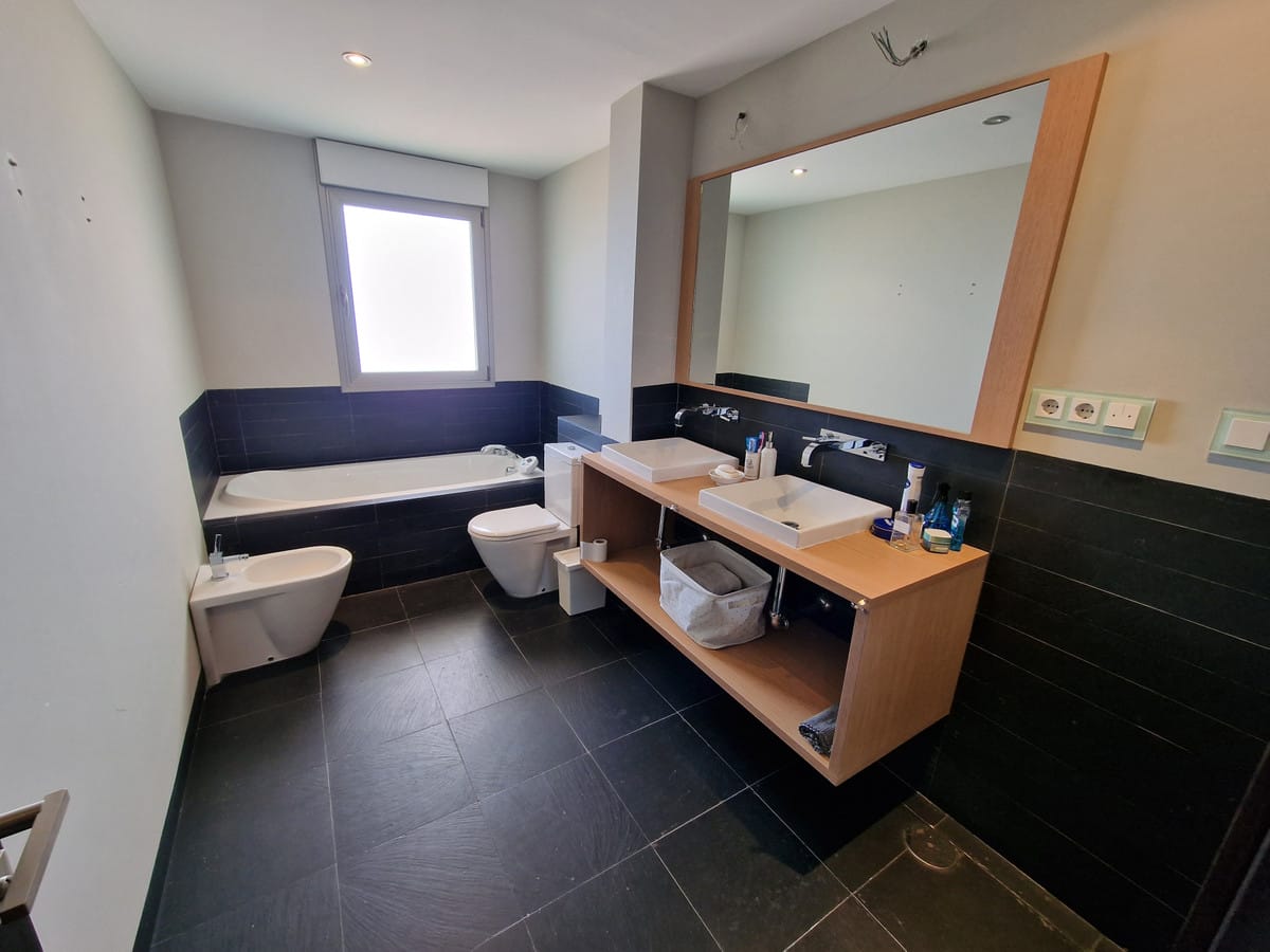 Apartament, Mieszkanie na parterze w Benahavís Hiszpania C F Aea Bbe Ddaeb E C A