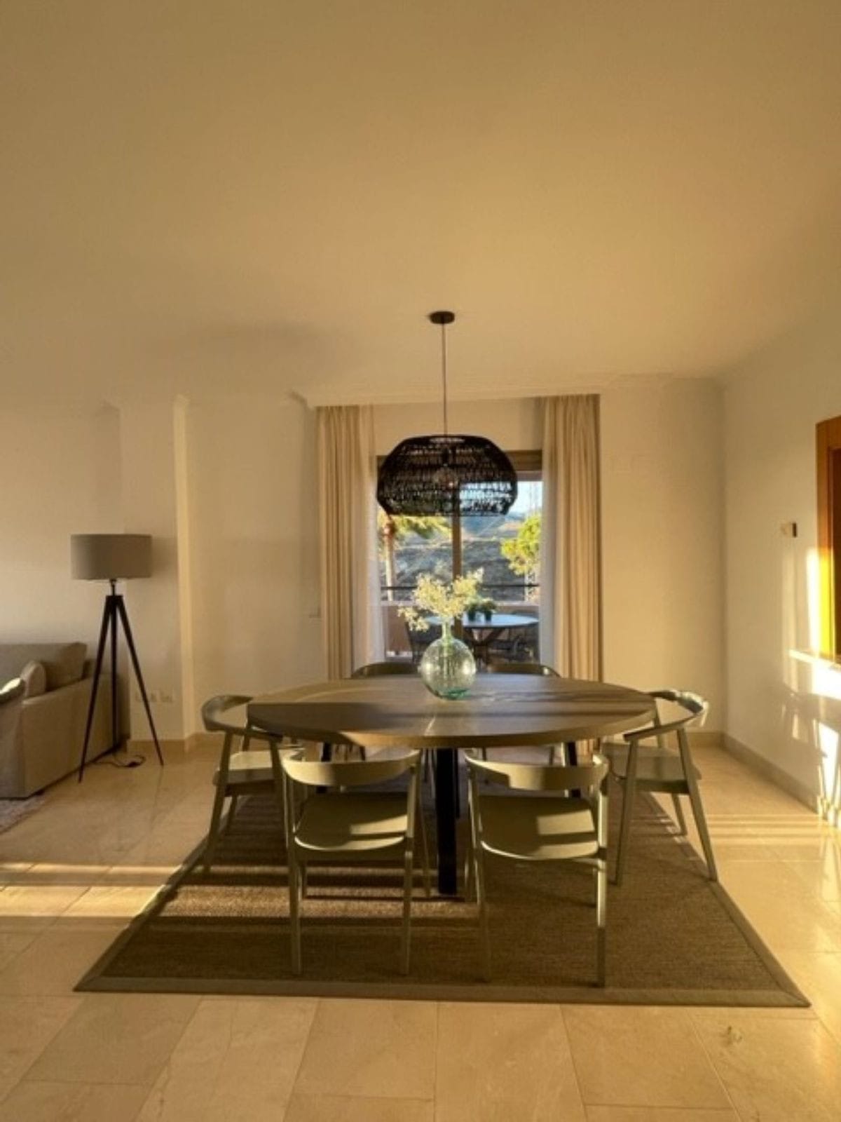Penthouse w Benahavís, Hiszpania - Penthouse w Benahavís E B Bb A Fdfd D C Dce