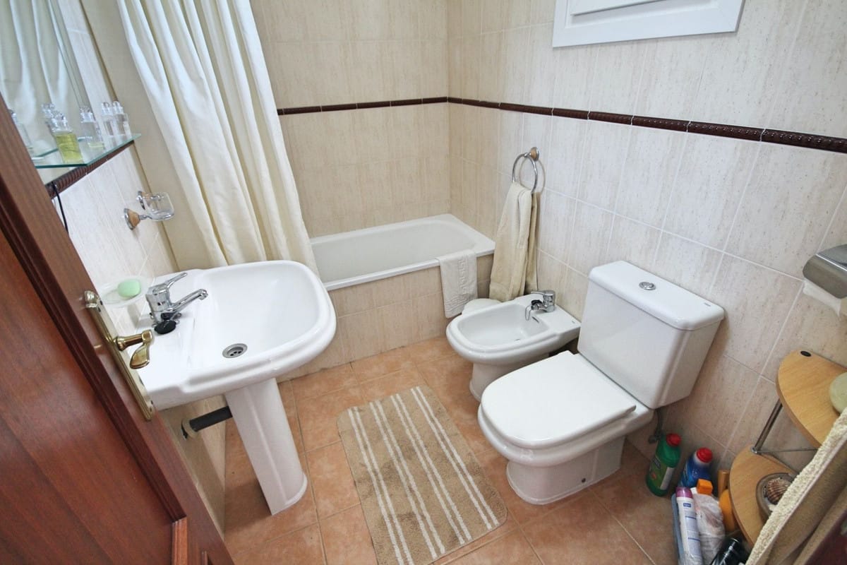 Apartament, Apartament na najwyższym piętrze w Riviera del Sol Hiszpania E B Bb A Fdfd D C Dce
