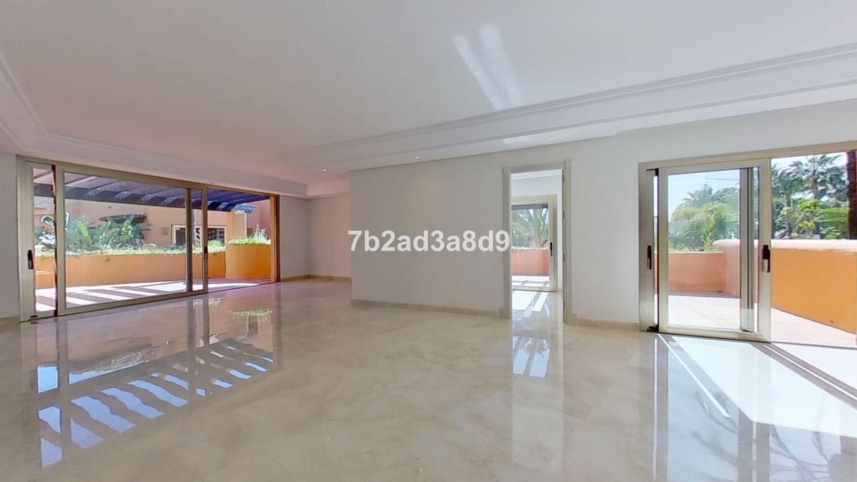 Apartament, penthouse w Los Monteros Hiszpania E B Bb A Fdfd D C Dce