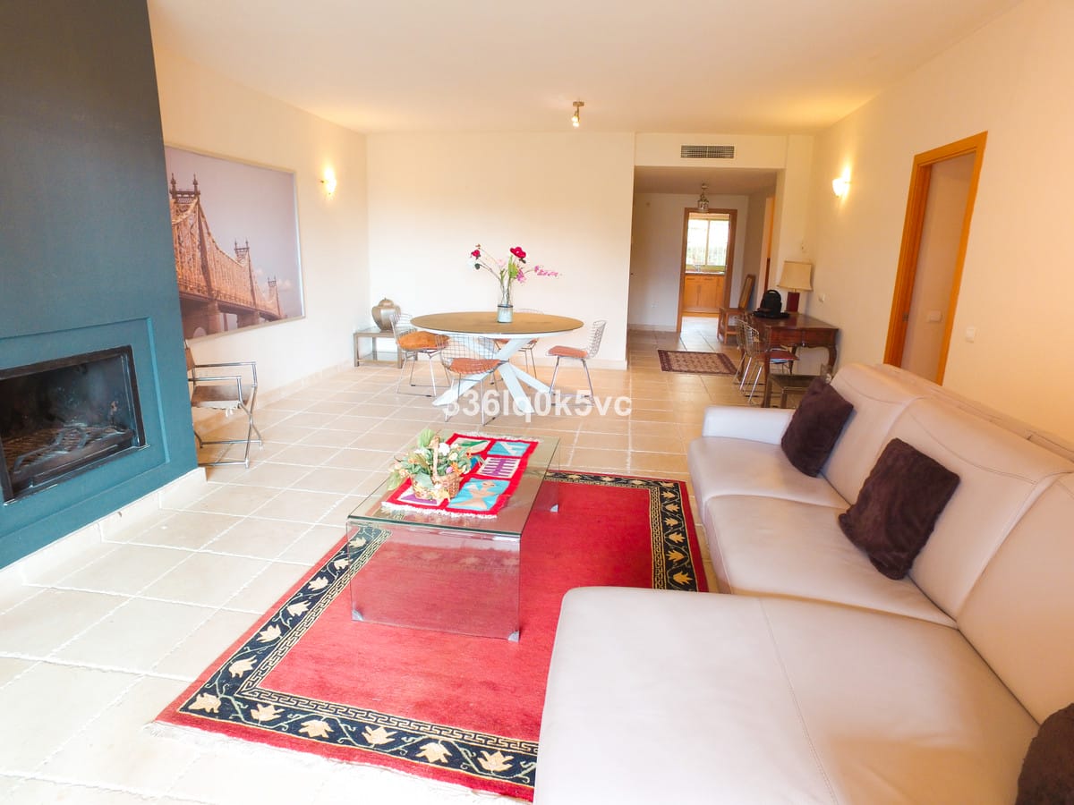 Przestronny apartament na sprzedaż w Benahavís, Hiszpania E B Bb A Fdfd D C Dce
