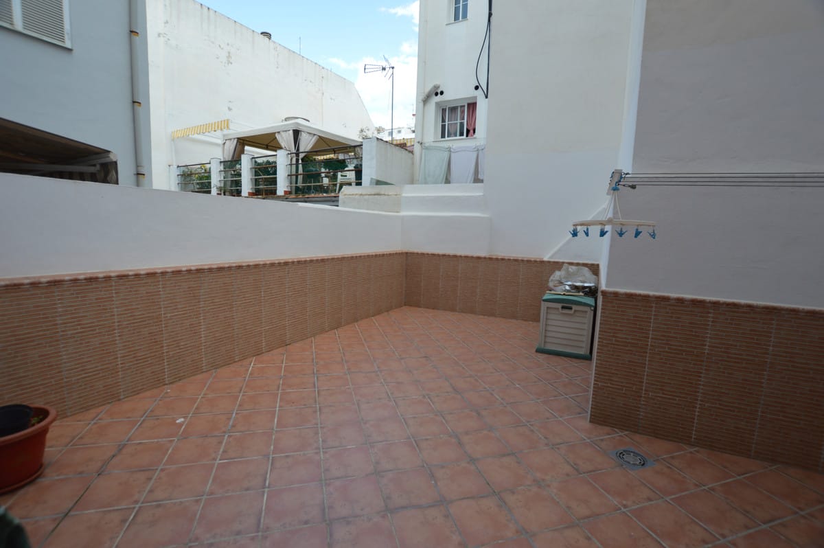 Apartament, Apartament na środkowym piętrze w Los Boliches Hiszpania E B Bb A Fdfd D C Dce