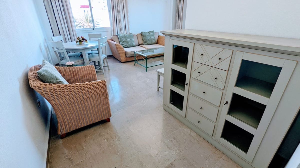 Apartament na środkowym piętrze w Estepona, Hiszpania do sprzedania E B Bb A Fdfd D C Dce