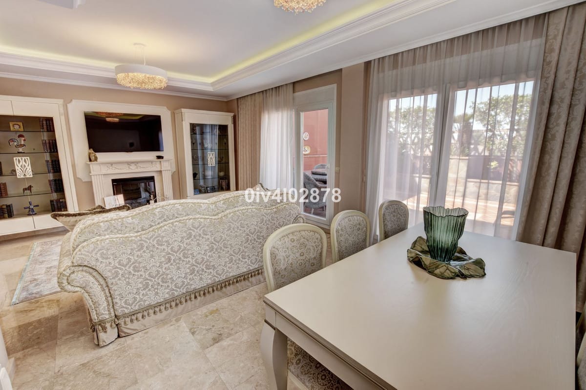 House, Townhouse in Arroyo de la Miel Hiszpania E B Bb A Fdfd D C Dce