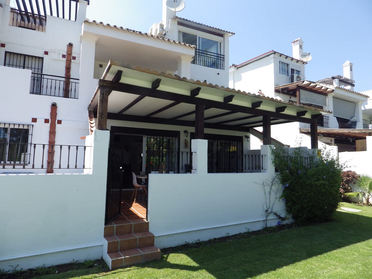 House, Townhouse in Nueva Andalucía Hiszpania E B Bb A Fdfd D C Dce