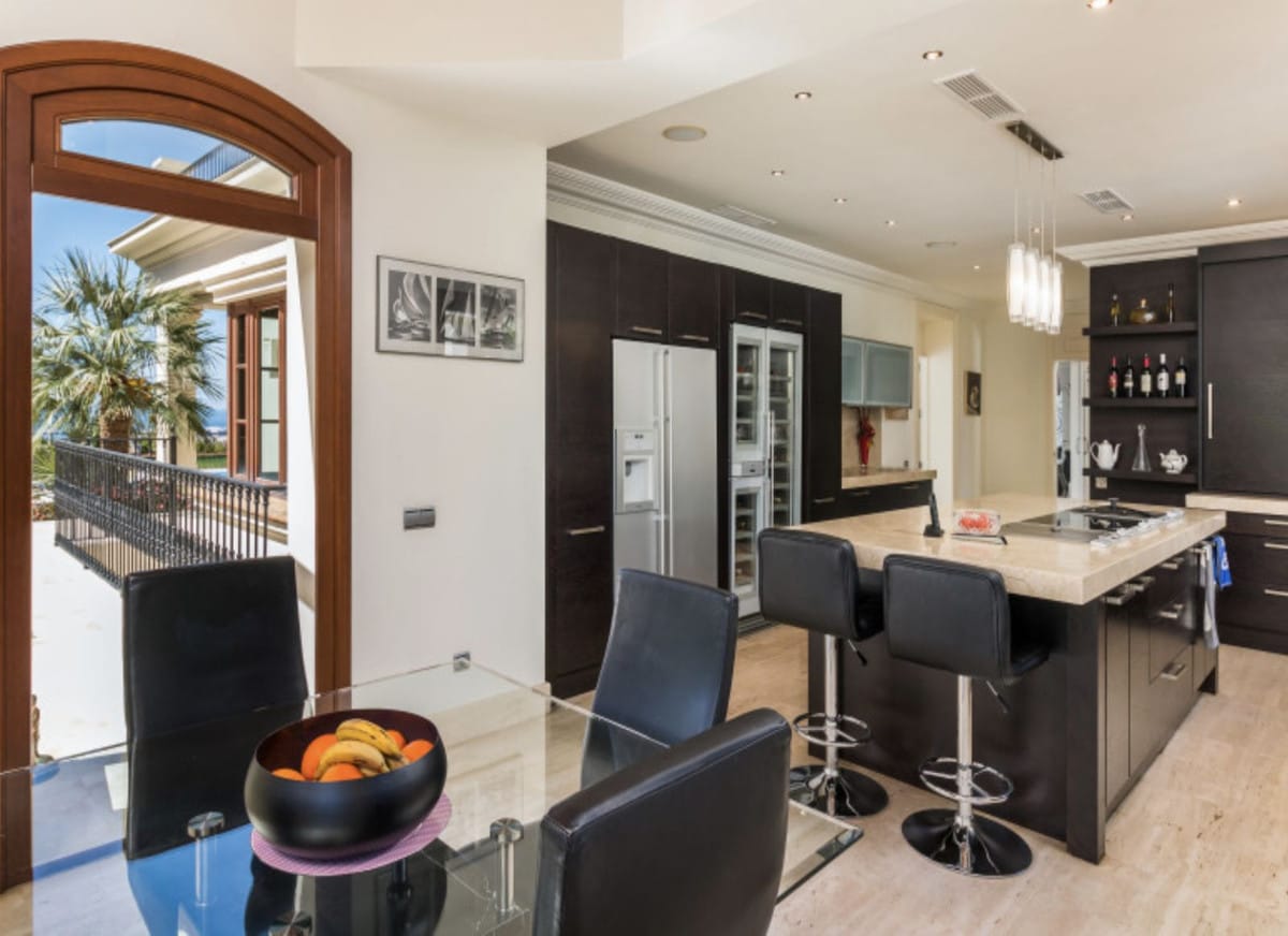 Luxusowa willa w Sierra Blanca, Hiszpania E B Bb A Fdfd D C Dce
