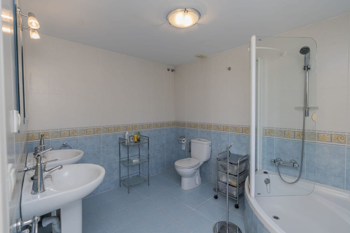 Detached Villa, House in Valtocado Hiszpania E Ec C Ad A Dec B D
