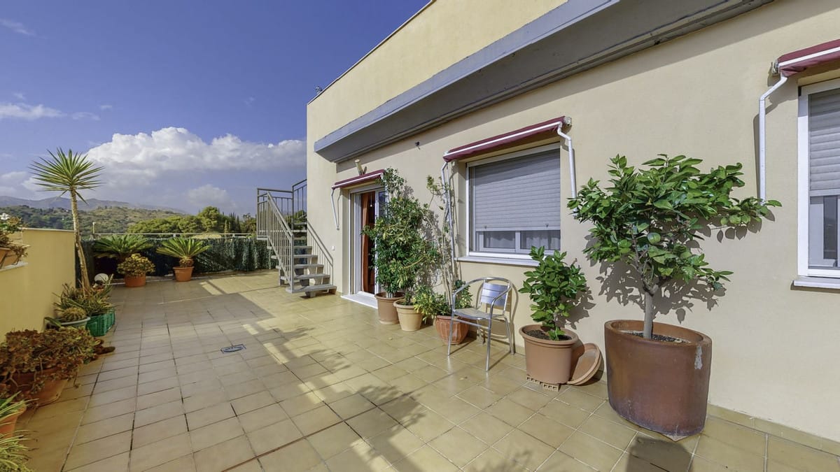 Apartament, Penthouse Duplex w Malaga Hiszpania E B Eb A D Eeaf A Bbf Ccd