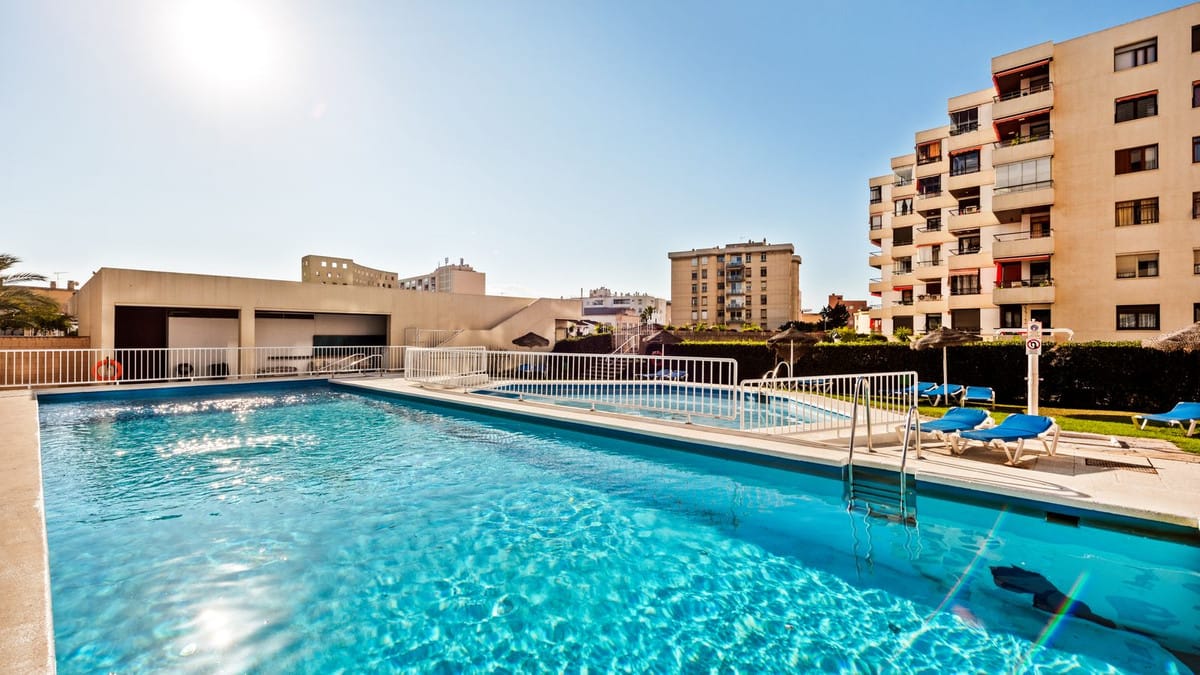 Mieszkanie na środkowym piętrze na sprzedaż w Torremolinos, Hiszpania E F Ea Feef E D D D B D A