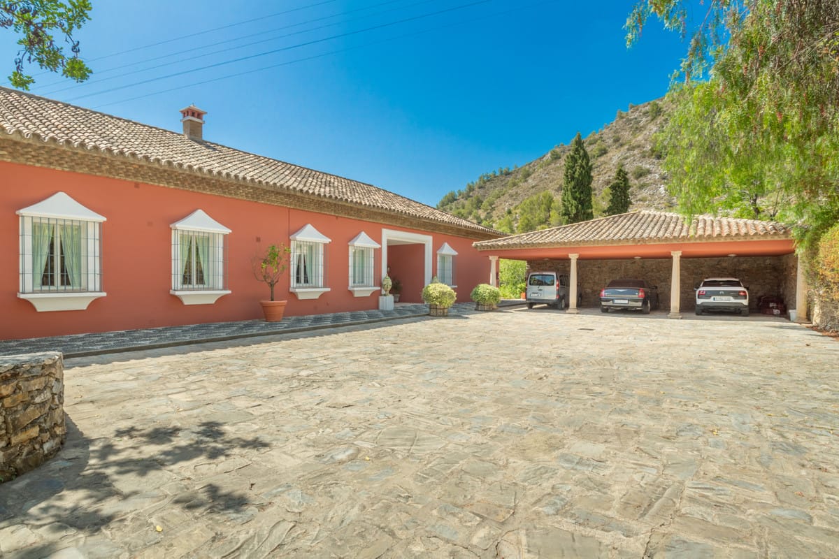 Sprzedam dom w prestiżowej lokalizacji Sierra Blanca, Hiszpania E E Eba D F Ffca