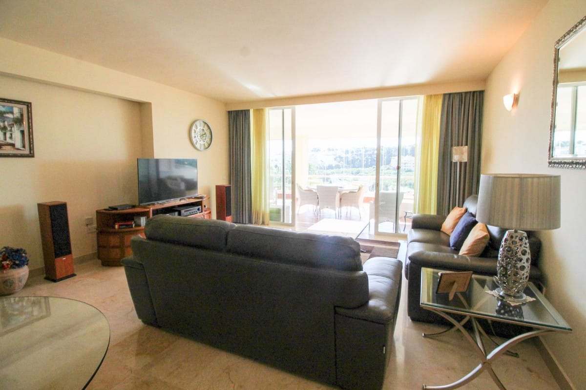 Mieszkanie z balkonem w Riviera del Sol, Hiszpania C C F Fa Aecd B B C