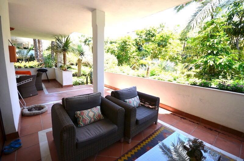 Apartament, Apartament na parterze w The Golden Mile Hiszpania C C F Fa Aecd B B C