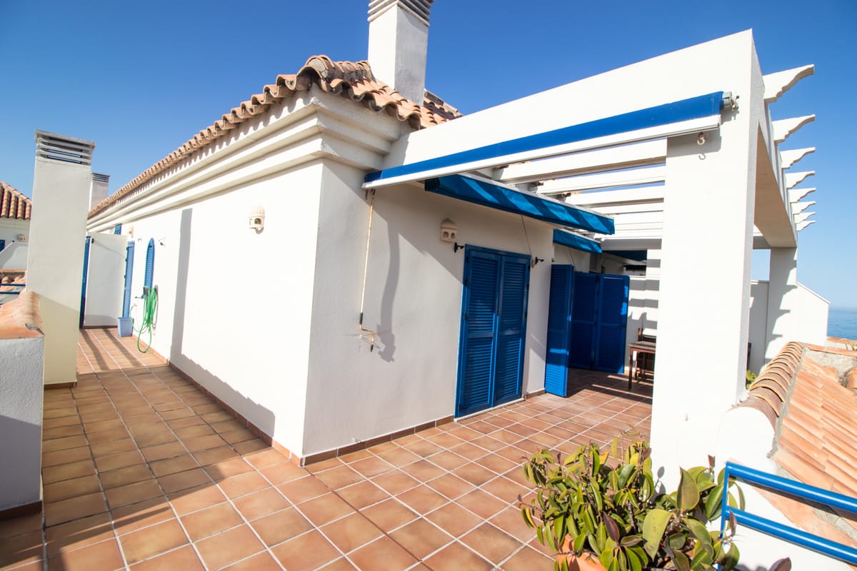 Apartament, penthouse w San Luis de Sabinillas Hiszpania C C F Fa Aecd B B C