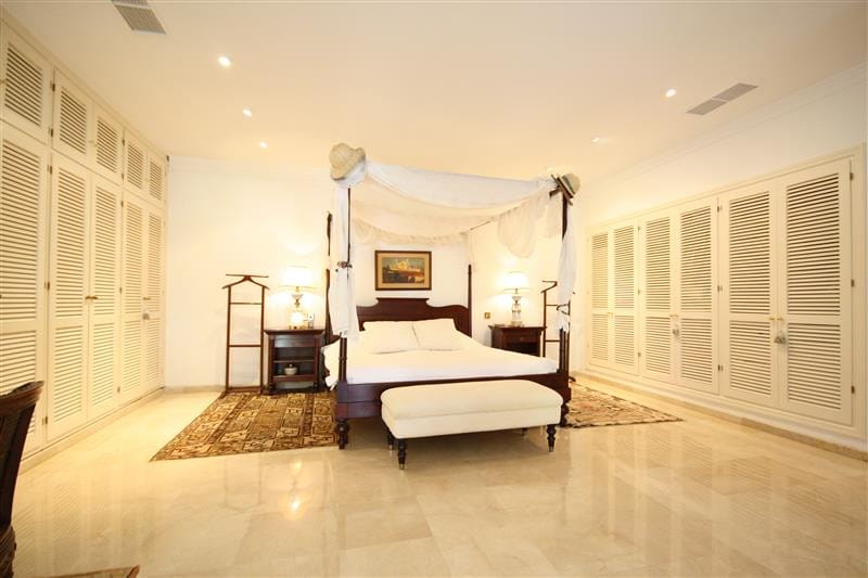 Detached Villa, House in Los Monteros Hiszpania C C F Fa Aecd B B C