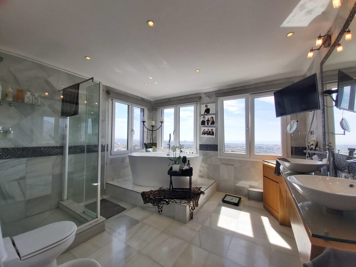 Apartament, penthouse w Monte Halcones Hiszpania Bdc F Df D Ac D