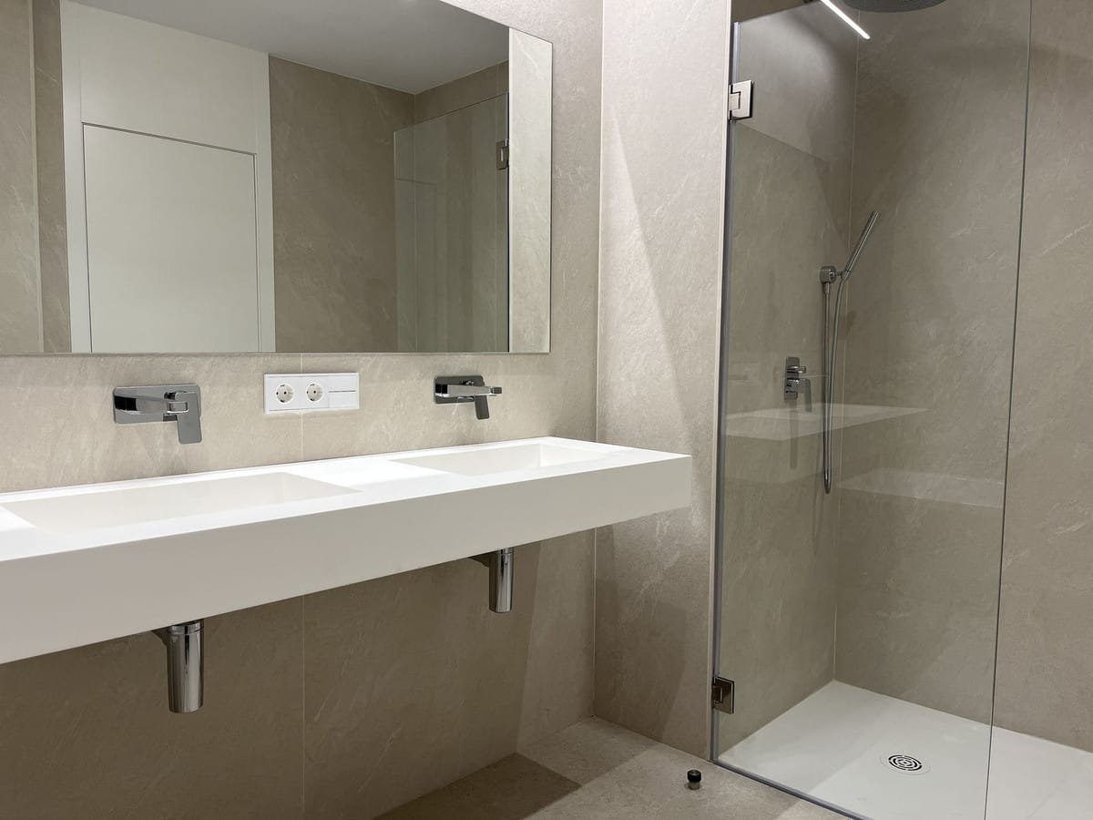 Apartament, Mieszkanie na środkowym piętrze w Torremolinos Hiszpania Bdc F Df D Ac D