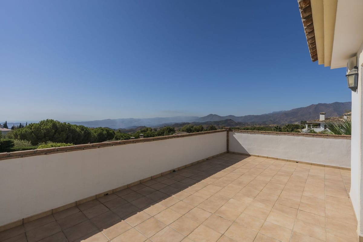 Detached Villa, House in Valtocado Hiszpania Aa F Fc A D D Badfe B F