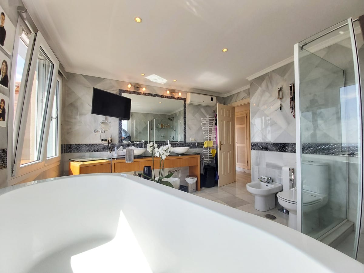 Apartament, penthouse w Monte Halcones Hiszpania Aa F Fc A D D Badfe B F