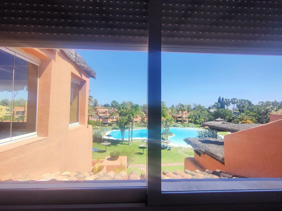 Apartament, Penthouse Duplex w Guadalmina Baja Hiszpania A F D Bac F F E Bcee
