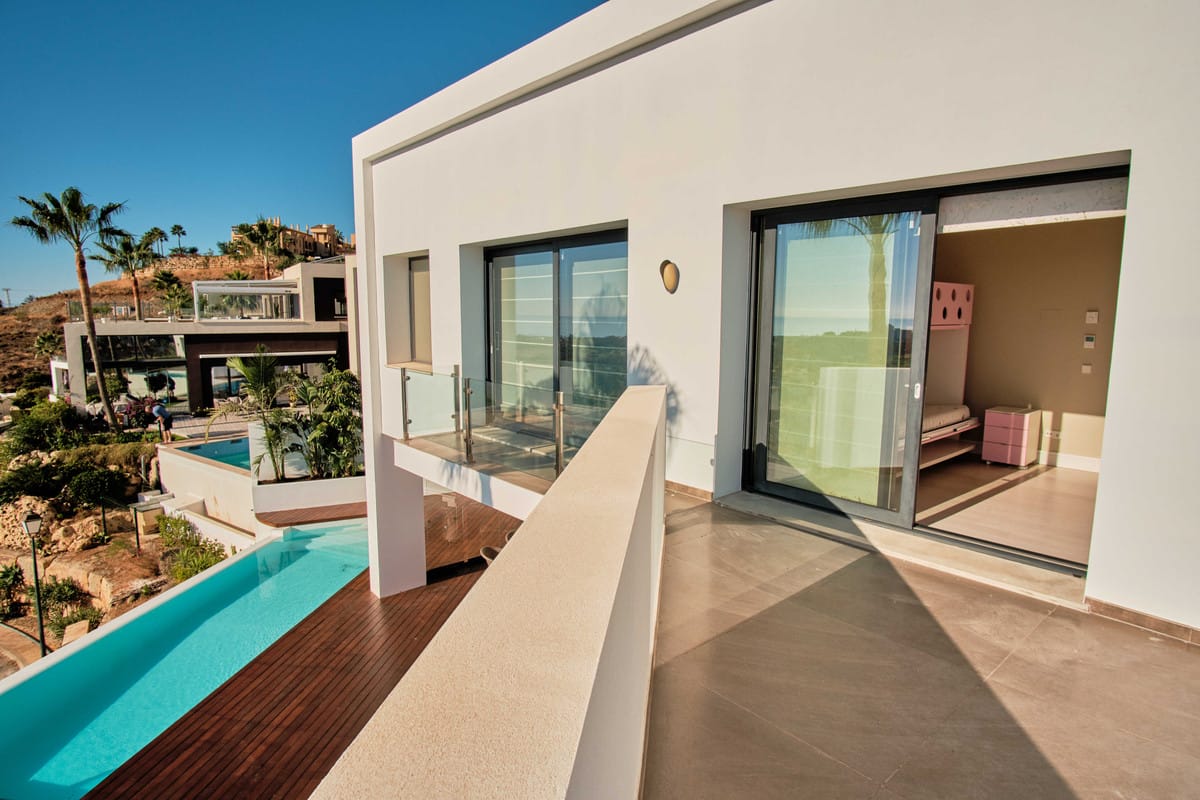 Oferta sprzedaży: Willa w Benahavís, Hiszpania A F D Bac F F E Bcee