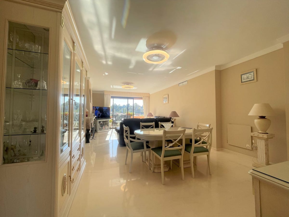 Apartament, penthouse w Atalaya Hiszpania Ad Cbd Be C A Ef