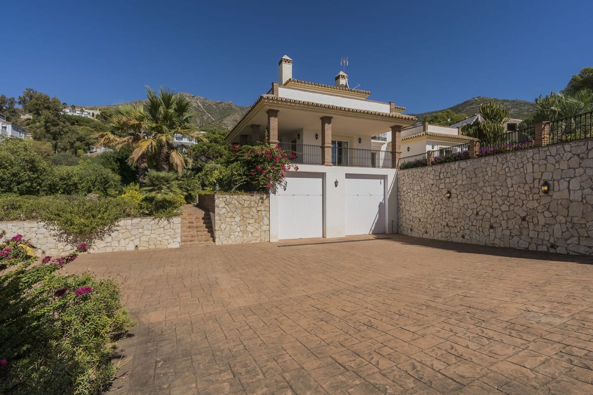 Detached Villa, House in Valtocado Hiszpania D B Cf A C Af Ef C Fd A E