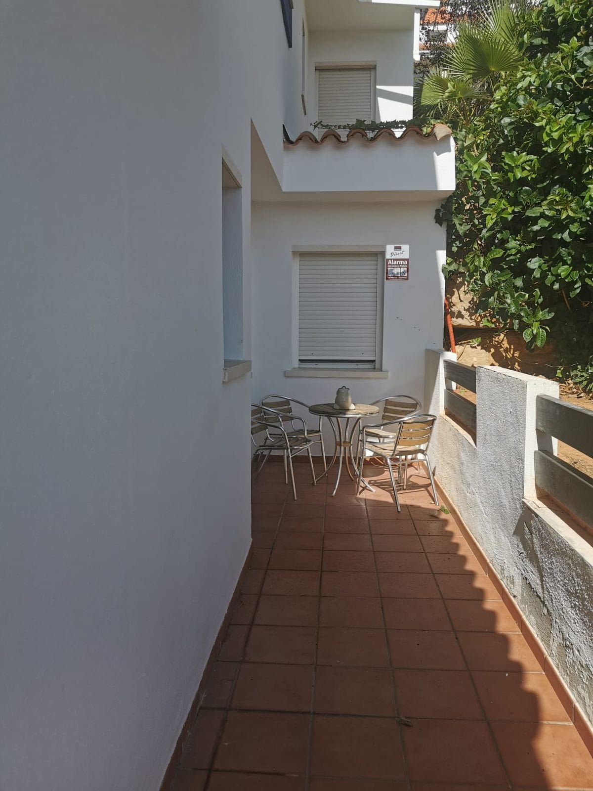 Parterowy apartament z tarasem w Manilvie, Hiszpania E Bcc C D Ce Beb C A