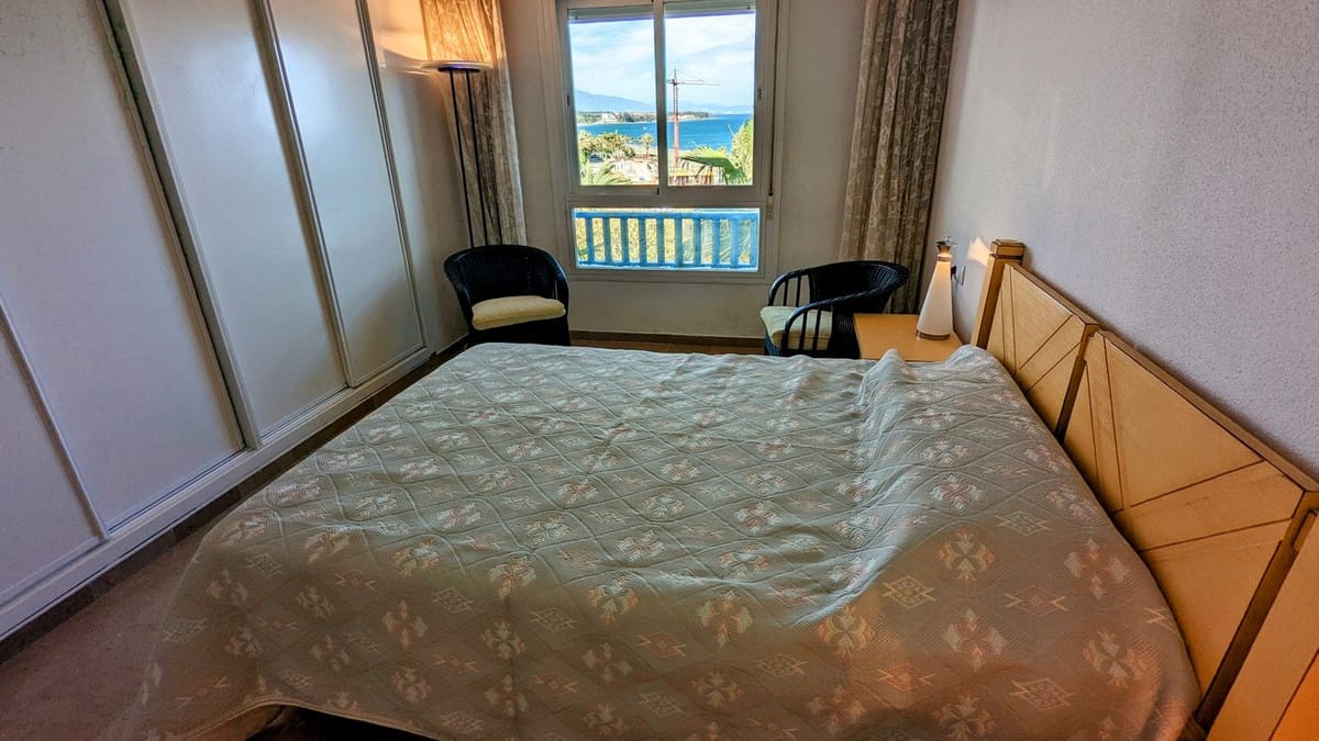 Apartament na środkowym piętrze w Estepona, Hiszpania do sprzedania E Bcc C D Ce Beb C A