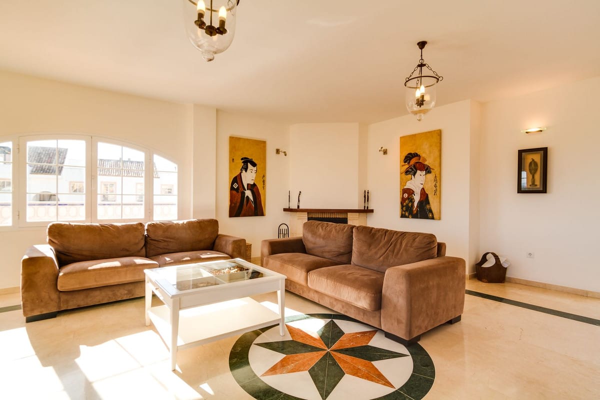 Apartament, penthouse w Riviera del Sol Hiszpania E Bcc C D Ce Beb C A