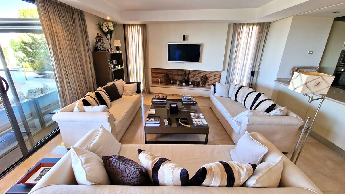 Apartament, penthouse w Sierra Blanca Hiszpania E Bcc C D Ce Beb C A