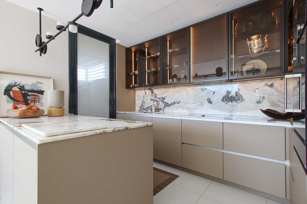Penthouse dwupoziomowy w Benahavís, Hiszpania Aa Cc B C Bb Af Cd