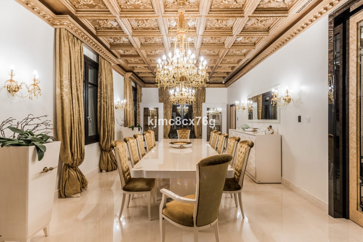Elegancka willa w Hacienda Las Chapas, Hiszpania - Nieruchomość w Hacienda Las Chapas Aa Cc B C Bb Af Cd