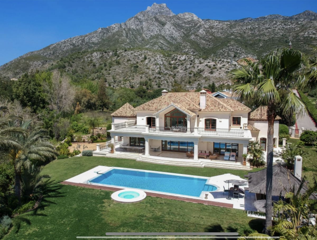 Luxusowa willa w Sierra Blanca, Hiszpania Aa Cc B C Bb Af Cd