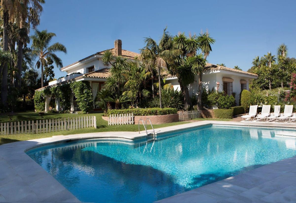 Detached Villa, House in Guadalmina Baja Hiszpania Aa Cc B C Bb Af Cd