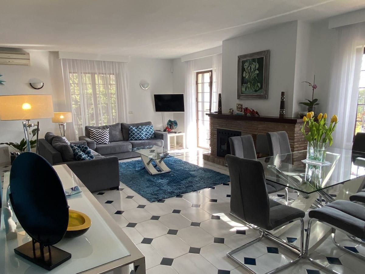 Apartament, penthouse w Altos de los Monteros Hiszpania E A Bba E Ac Aca B Cdf