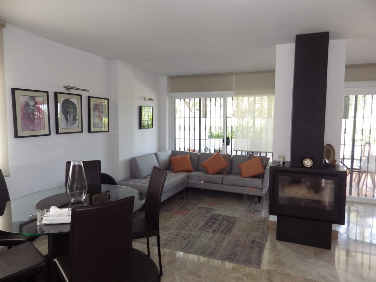 House, Townhouse in Nueva Andalucía Hiszpania E A Bba E Ac Aca B Cdf