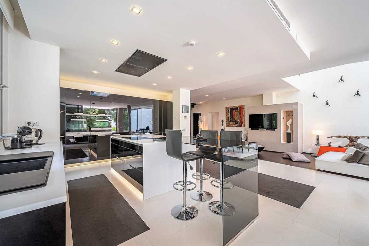 Townhouse w Sierra Blanca, Hiszpania na sprzedaż E A Bba E Ac Aca B Cdf