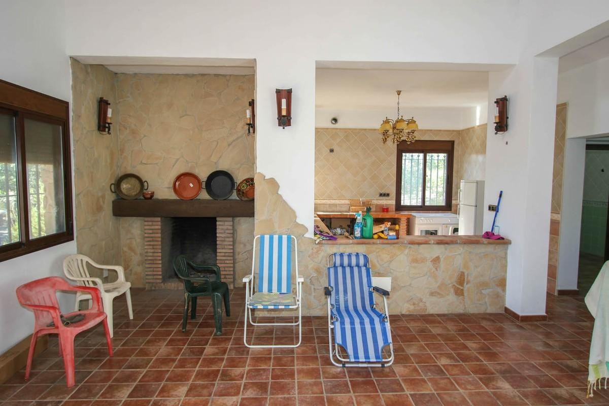 Detached Villa, House in Pizarra Hiszpania E A Bba E Ac Aca B Cdf