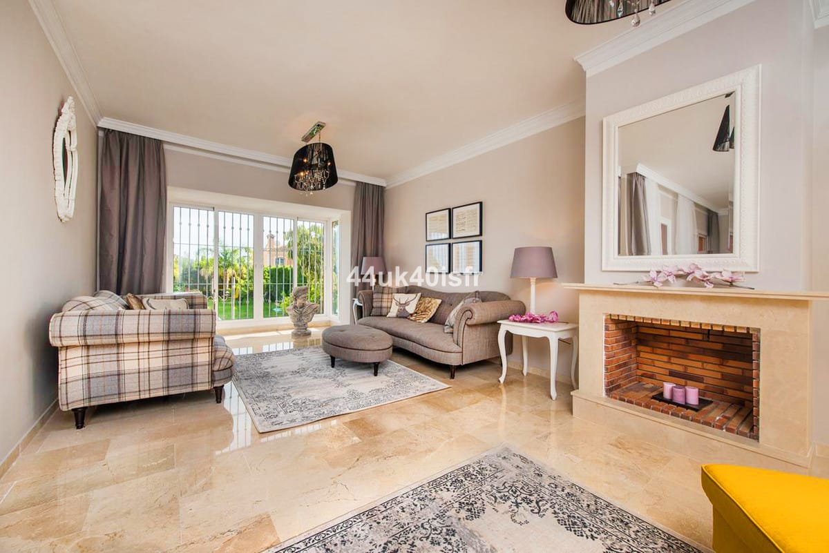 Penthouse na sprzedaż w The Golden Mile, Hiszpania E A Bba E Ac Aca B Cdf