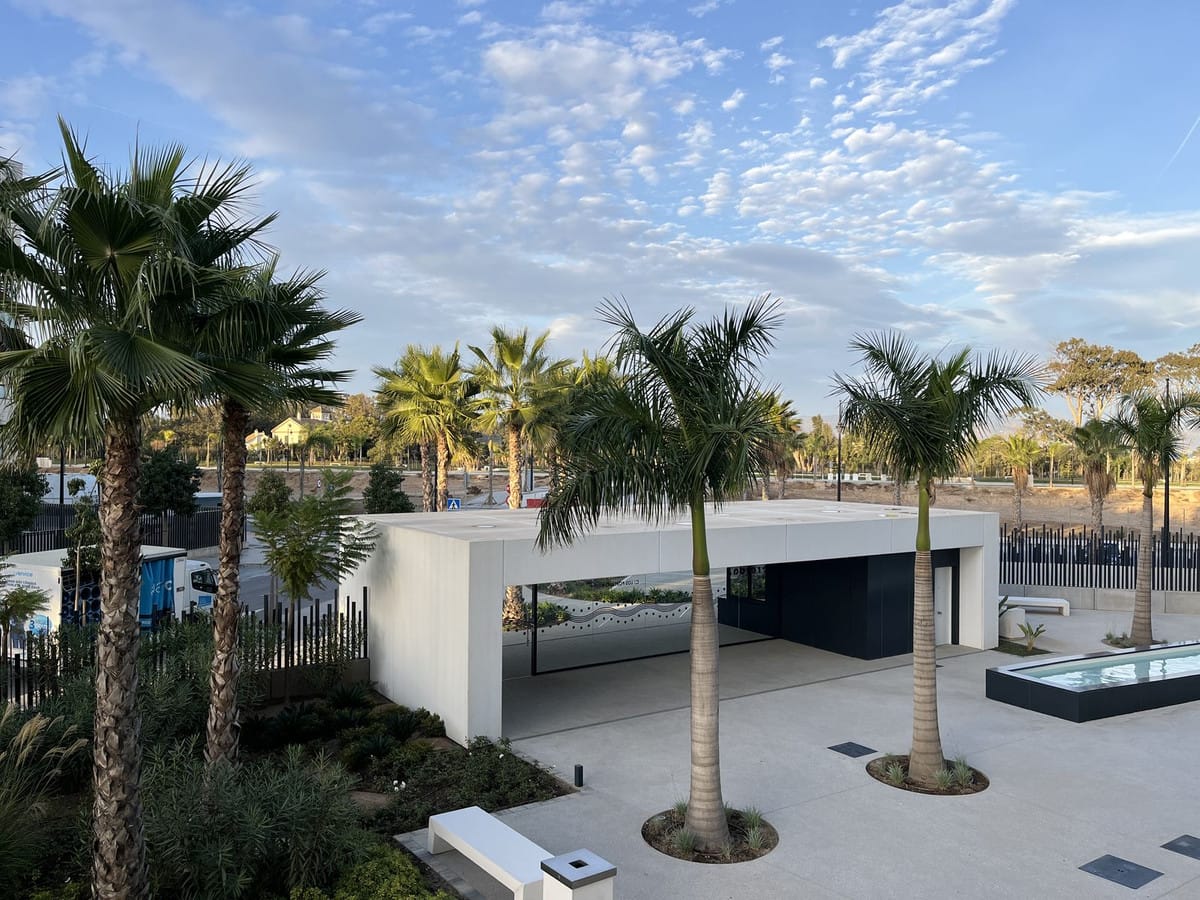 Apartament, Mieszkanie na środkowym piętrze w Torremolinos Hiszpania C A F D B Ad Eb B