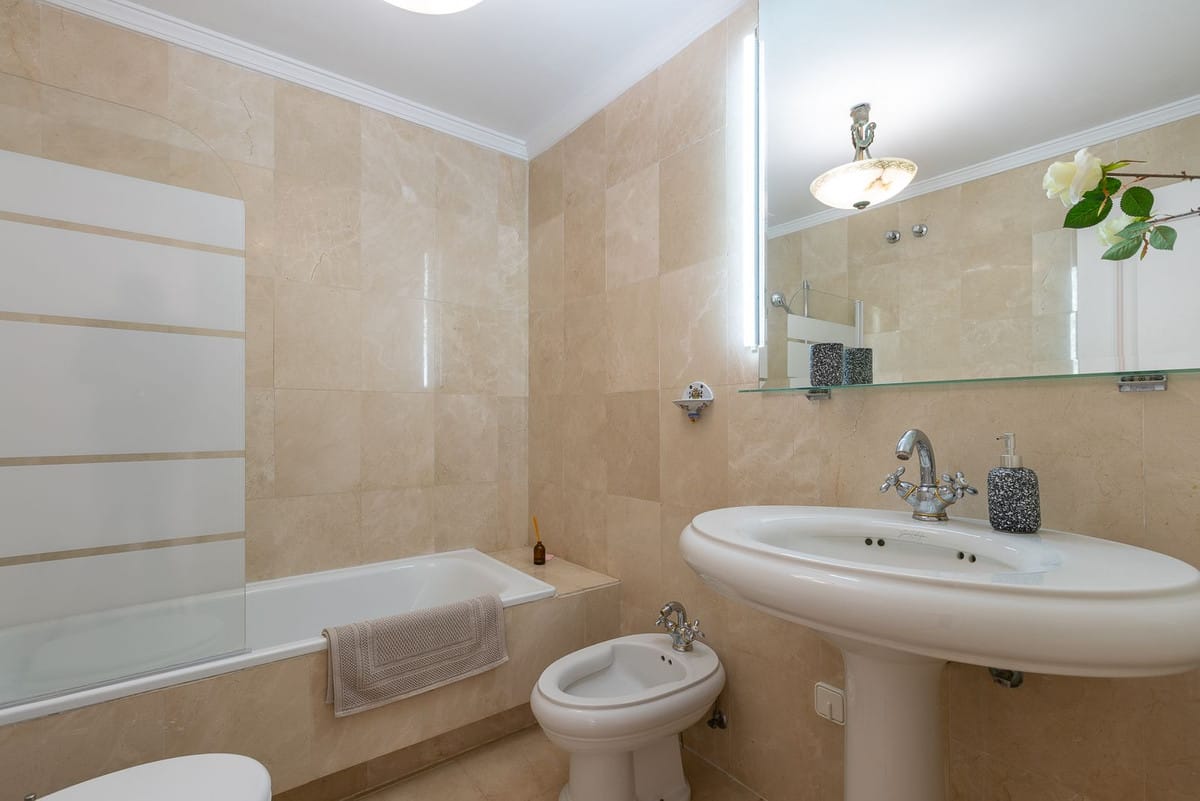 Uroczy apartament na sprzedaż w Benahavís, Hiszpania D Cee B F Ef F A C E C