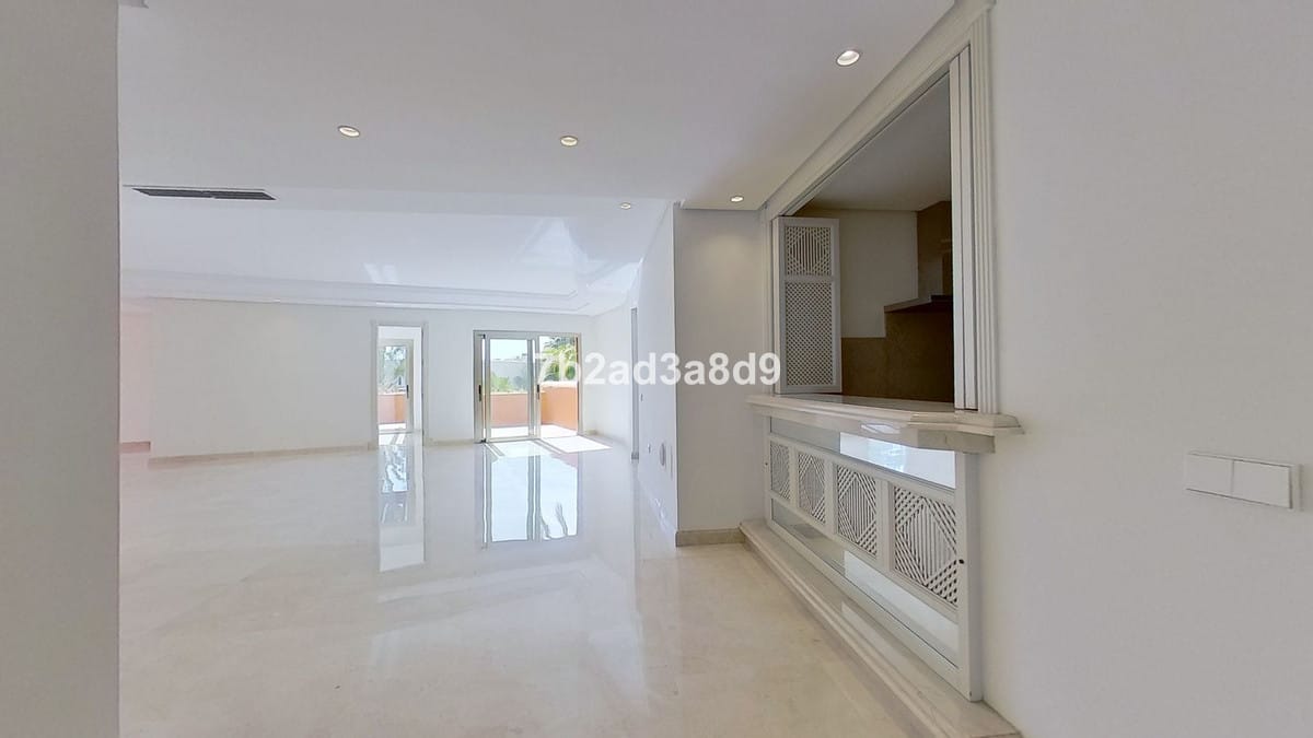 Apartament, penthouse w Los Monteros Hiszpania D Cee B F Ef F A C E C