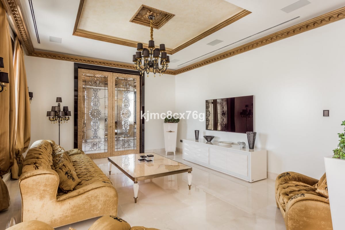 Elegancka willa w Hacienda Las Chapas, Hiszpania - Nieruchomość w Hacienda Las Chapas D Cee B F Ef F A C E C