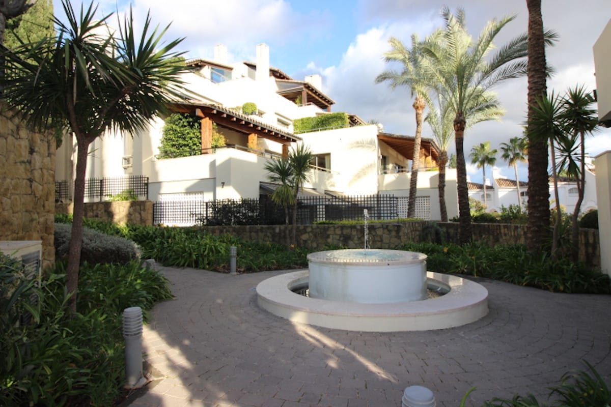 Apartament na parterze w Sierra Blanca, Hiszpania D Cee B F Ef F A C E C