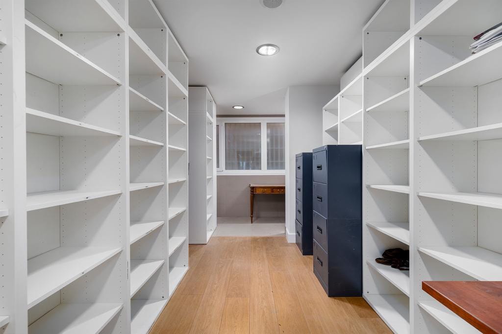 Apartament na sprzedaż na środkowym piętrze w Malaga Hiszpania D Cee B F Ef F A C E C