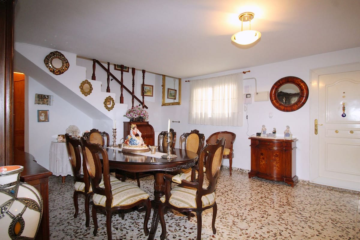 Detached Villa, House in Villafranco del Guadalhorce Hiszpania D Cee B F Ef F A C E C