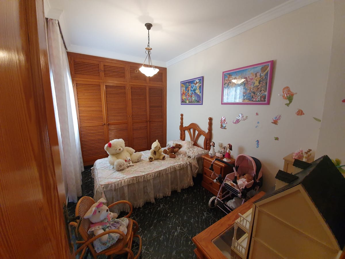 Dom, Pół bliźniaka, Dom wolnostojący w Manilva Hiszpania D Cee B F Ef F A C E C