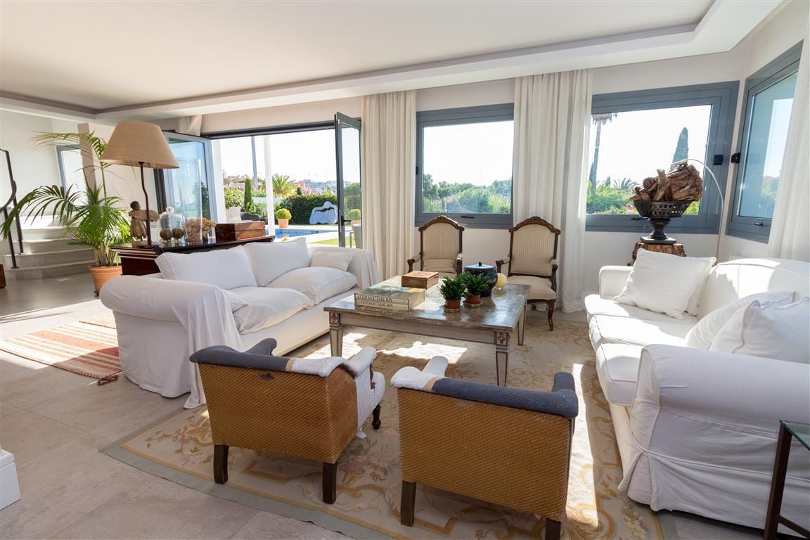 Apartament, Apartament na środkowym piętrze w Altos de los Monteros Hiszpania D Cee B F Ef F A C E C