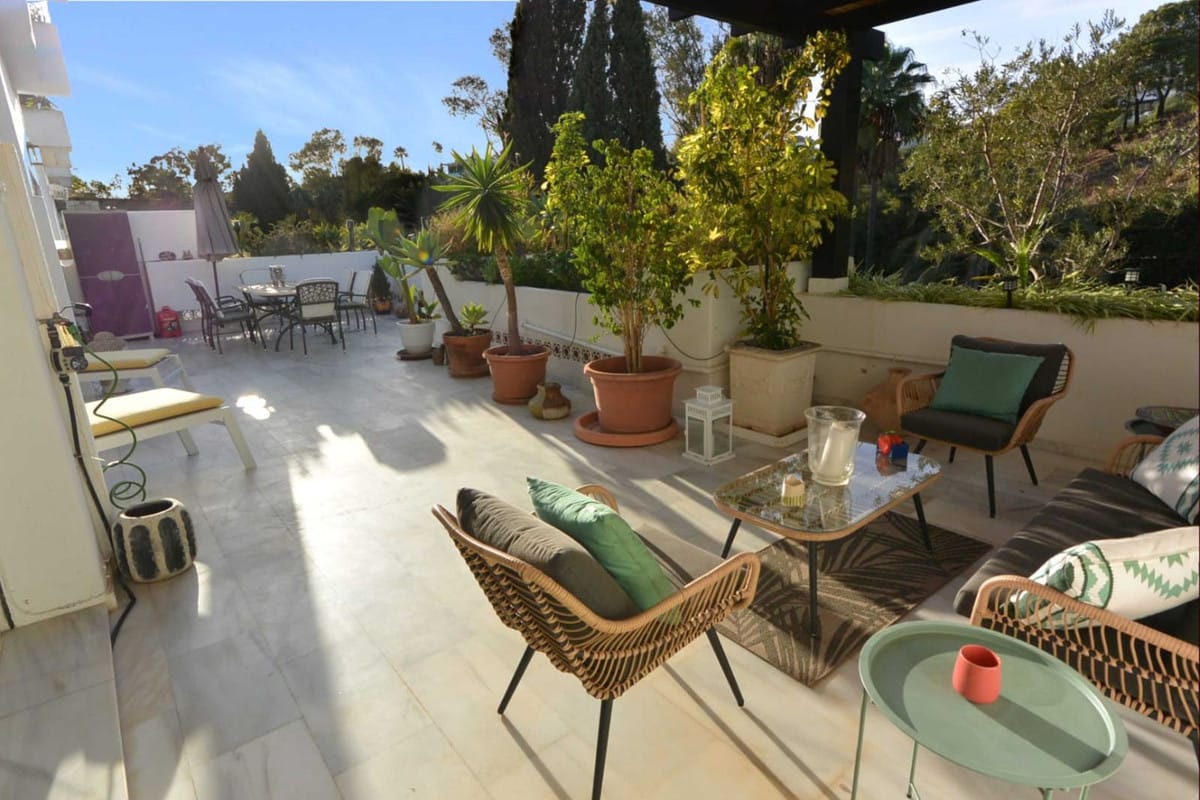 Costa del Sol: Apartament w The Golden Mile na sprzedaż D Cee B F Ef F A C E C
